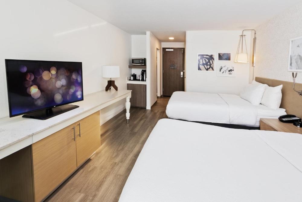 Double Room with Two Double Beds - Non-Smoking